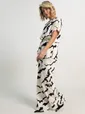 Костюм Аксиома успеха (черно-белый) К15893-5М